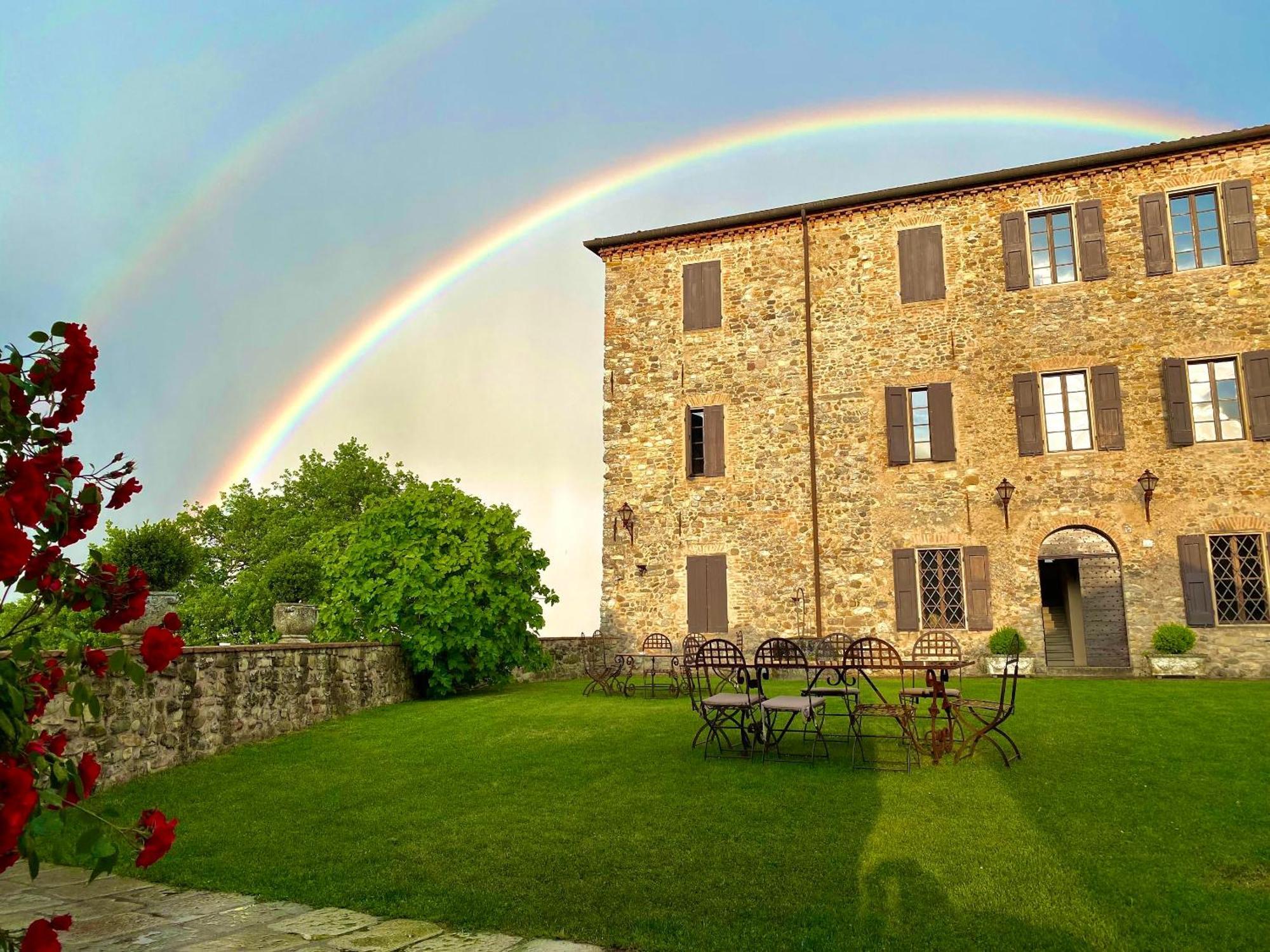 Castello Di Viano Villa Ngoại thất bức ảnh